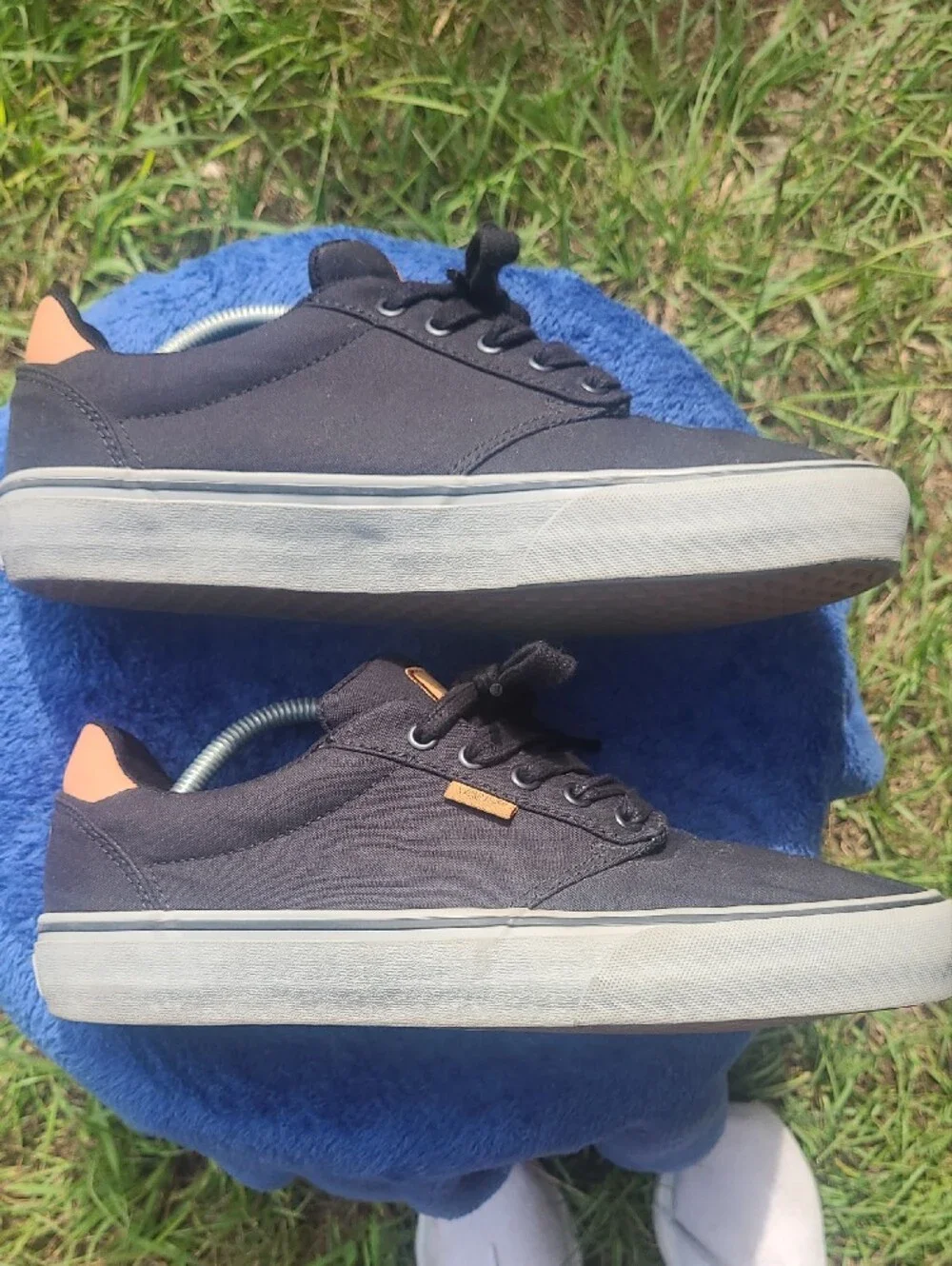 Vans Black Canvas Low-Top Sneakers with Tan Accents Mens Size 9.5